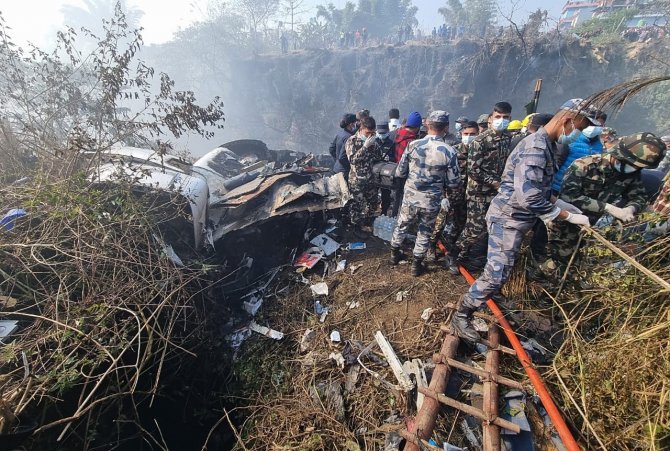 Nepal’de Düşen Yolcu Uçağında 29 Kişi Hayatını Kaybetti