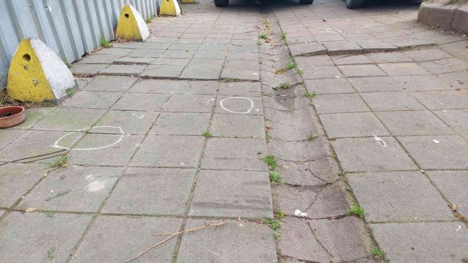 Oğlunu Darp Eden Şahsı Silahla Vurdu