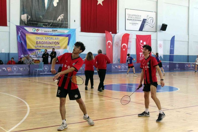 Sinop’ta Badminton Grup Müsabakaları Sona Erdi