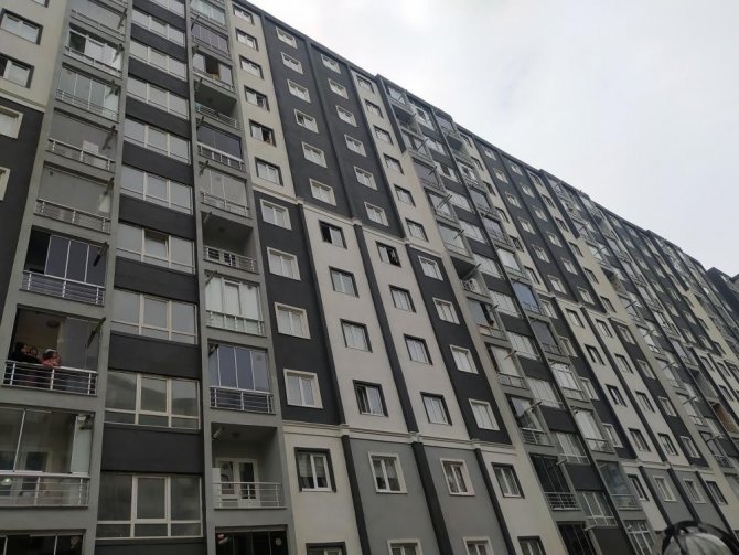 (Düzeltme) 500 Tl’lik Site Aidatı Bin 415 Tl’ye Çıktı, Site Sakinleri Fahiş Zamma İsyan Etti