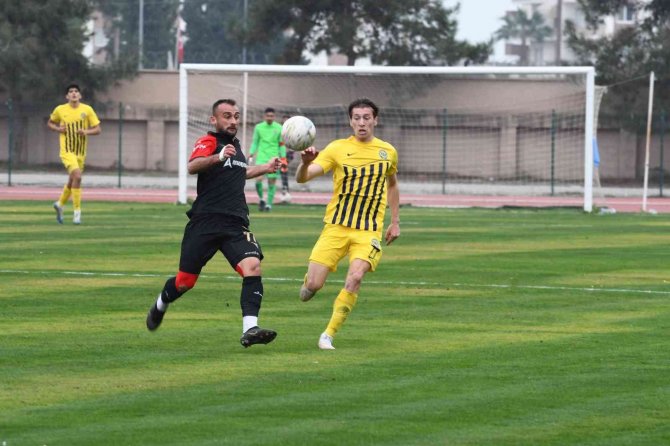 Tff 2. Lig: Tarsus İ̇dman Yurdu: 0 - Anagold 24 Erzincanspor: 4
