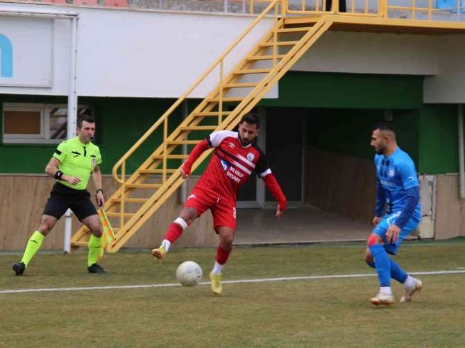 Tff 2. Lig: Sivas Belediyespor: 1 - Arnavutköy Belediye: 3