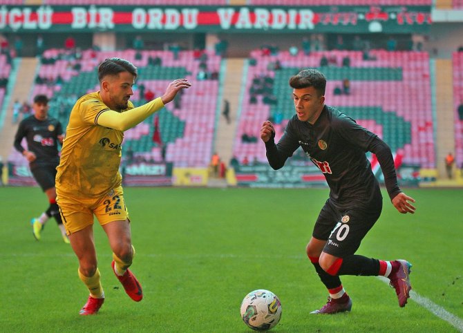 Tff 3. Lig: Eskişehirspor: 1 - Belediye Derincespor: 2