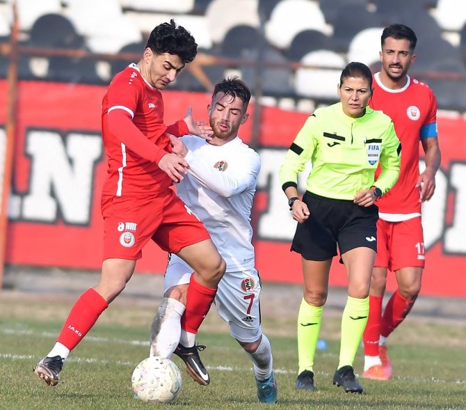 Tff 3. Lig: Turgutluspor 0 - Karaman Fk 2