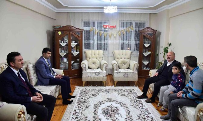 Vali Varol’dan Kılıç Ailesine Ziyaret
