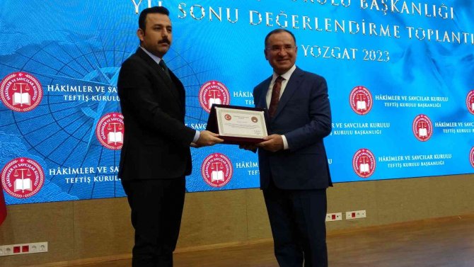Adalet Bakanı Bozdağ: "Çat Kapı İcra Dönemi Kapanıyor"