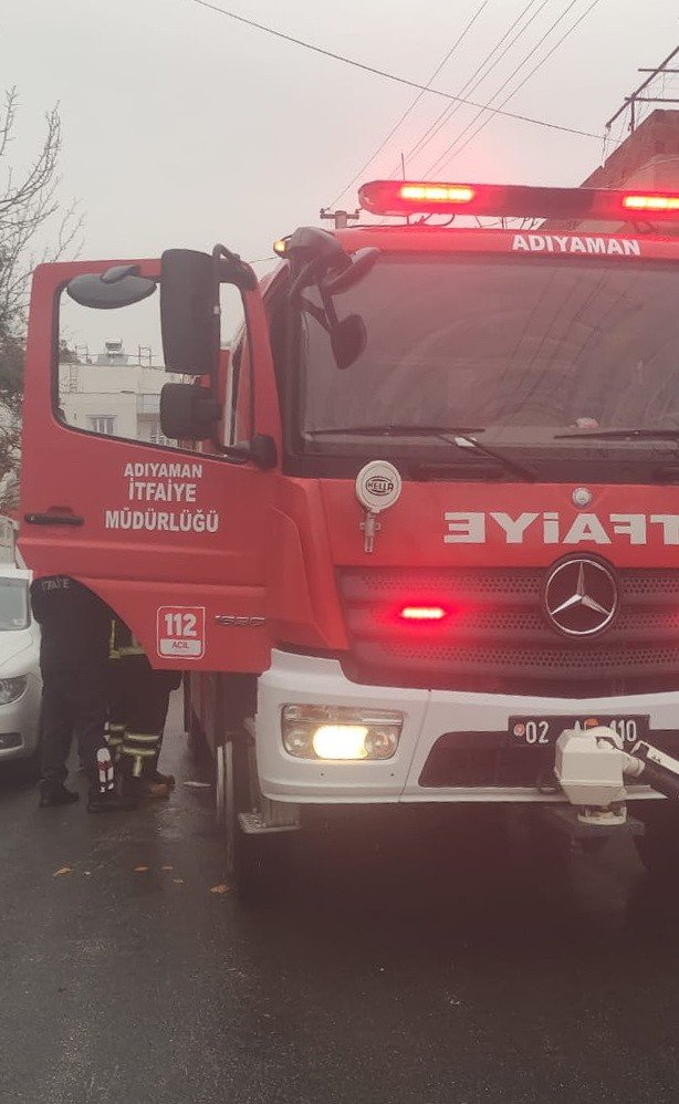 İ̇kamette Çıkan Yangın Hasara Neden Oldu
