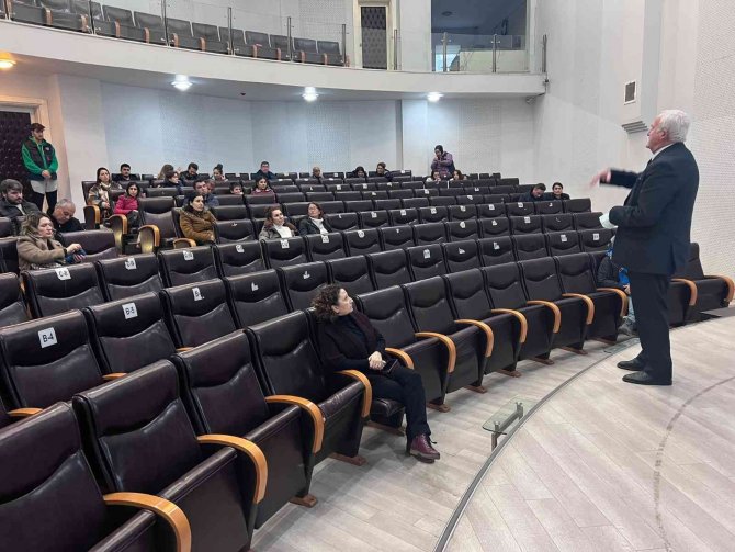 Türk Böbrek Vakfı Başkanı Erk: “Çocuk Yaşta Obezite Yılda Yüzde 8 Artış Kaydetti”