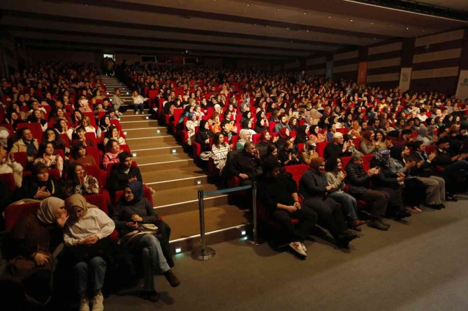 Pinhani Başakşehirli Müzikseverleri Coşturdu