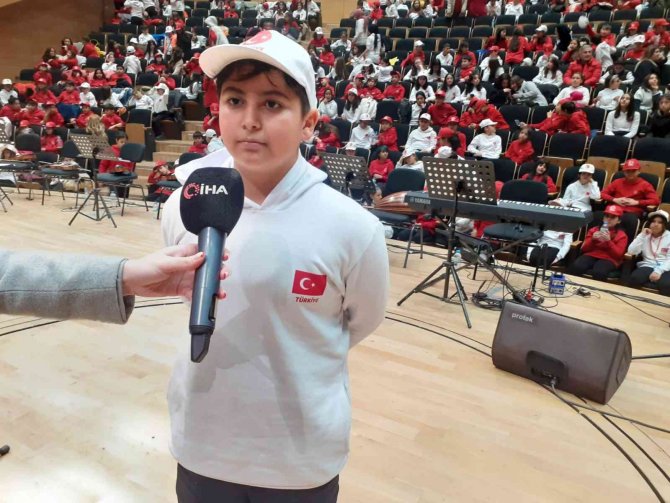 2023 Çocuk, Cumhurbaşkanlığı Senfoni Orkestrası Konser Salonu’nda Şarkıları Seslendirdi