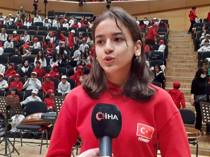 2023 Çocuk, Cumhurbaşkanlığı Senfoni Orkestrası Konser Salonu’nda Şarkıları Seslendirdi