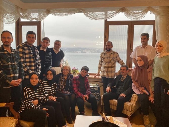 Çocuk Edebiyatı Yazarı Gülten Dayıoğlu’nu Duygulandıran Ziyaret
