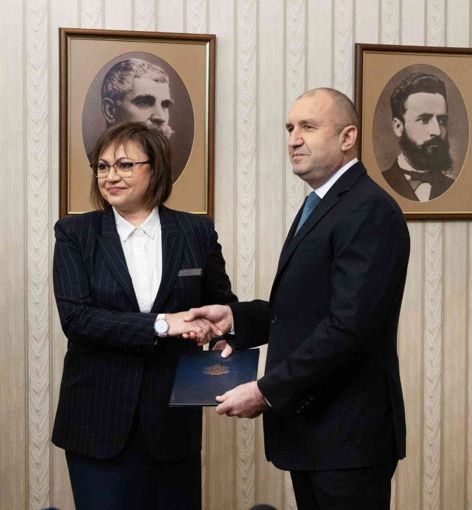 Bulgaristan’da Hükümeti Kurmak İçin Son Şans