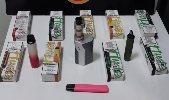 Alkol Ve Tütün Kaçakçıları Yakalandı