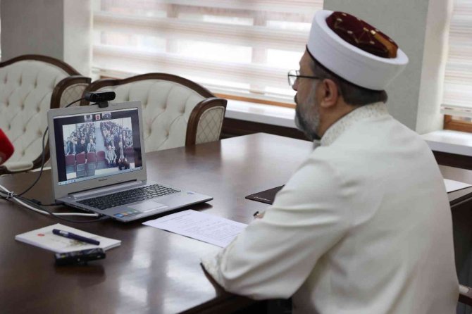 Diyanet İ̇şleri Başkanı Erbaş: “Gençlerimize Ne Kadar İyi Rehberlik Yaparsak Geleceğimiz De O Kadar Güzel Olur”
