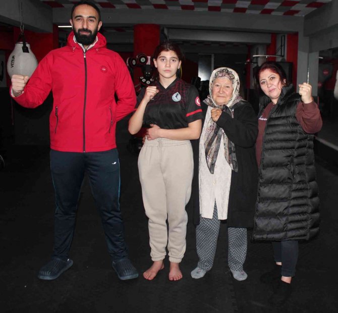 Dünya Tekmelerini, Dünya Şampiyonası İçin Atacak