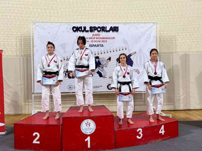 Manisalı Judocular Isparta’dan 15 Madalya İle Döndüler
