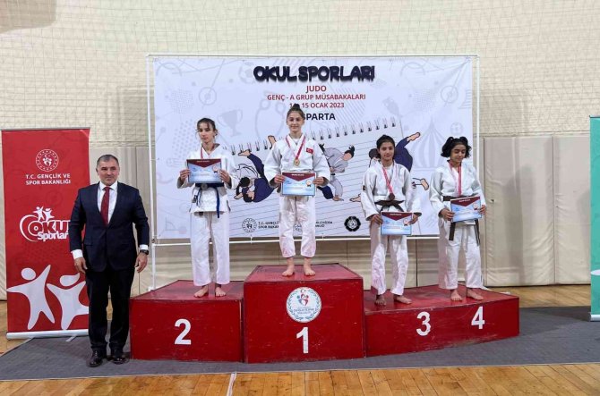 Manisalı Judocular Isparta’dan 15 Madalya İle Döndüler