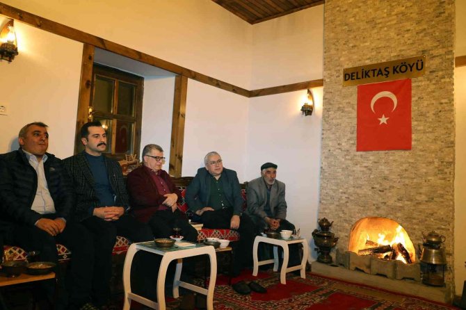 Sivas’ta Köy Odası Geleneği "Bir Dem Bin Kelam" Sohbetleriyle Yaşatılıyor