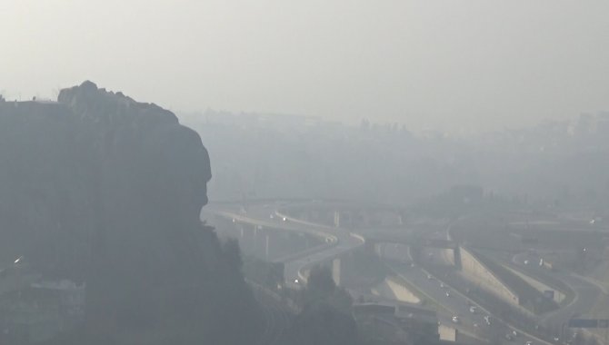 İ̇zmir’de Sisli Hava Etkili Oldu