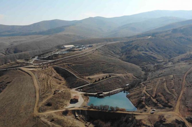 Son Yılların En Kurak Kışı: İ̇ki Fotoğraf Arasındaki Fark Kuraklığı Gözler Önüne Serdi