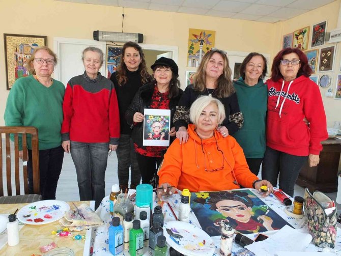 Balıkesir’de Kursiyerlerin Minyatürleri İlgi Gördü