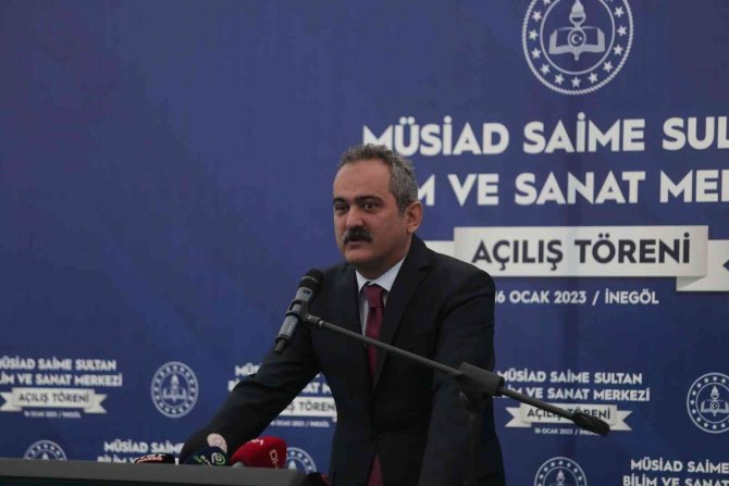 Bakan Özer: "Eğitimin Önündeki Tüm Anti Demokratik Uygulamalar Kaldırıldı"