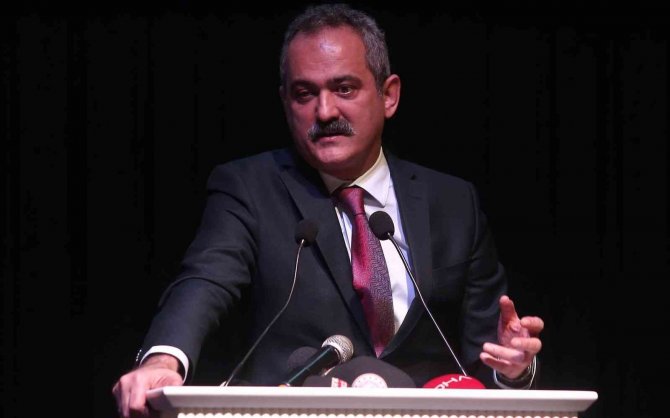 Bakan Özer: "Çırak Ve Kalfa Sayısı 159 Binden 1 Milyon 250 Bine Çıktı"