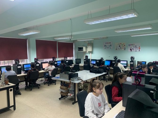 Destekleme Ve Yetiştirme Kursları Sınavı Dijital Ortamda Yapıldı