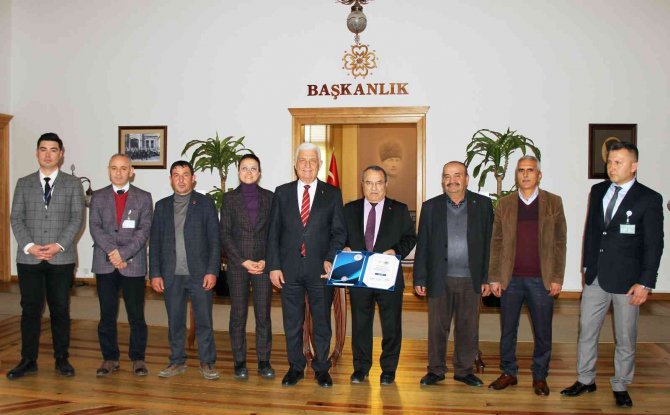 Kavaklıdereli Çiftçiler İçin Örnek Deneme Bahçesi Oluşturuluyor