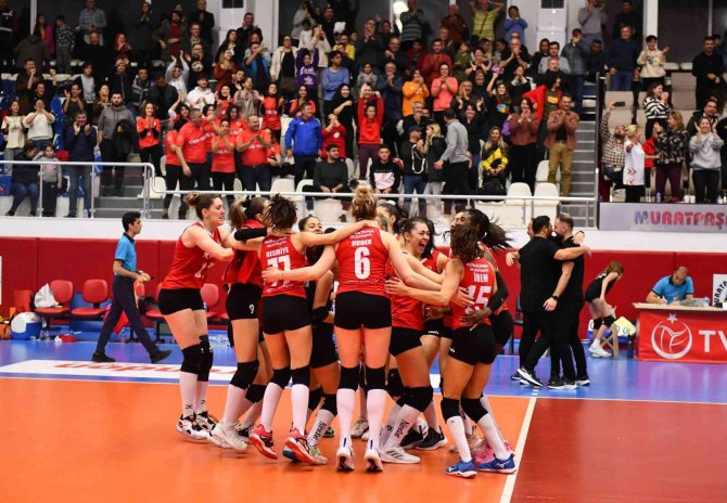 Muratpaşa’nın Kızları Evinde Galip