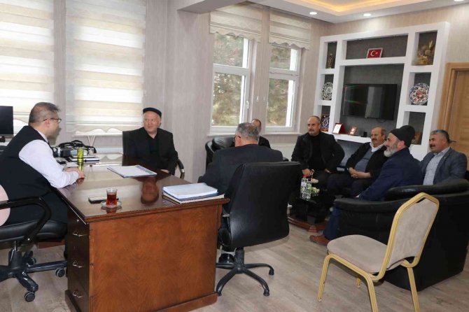 Sorgun Jandarmadan 7 Köy Muhtarına Plaket