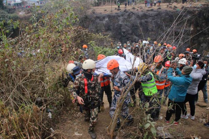 Nepal’de Düşen Uçağın Karakutuları Bulundu