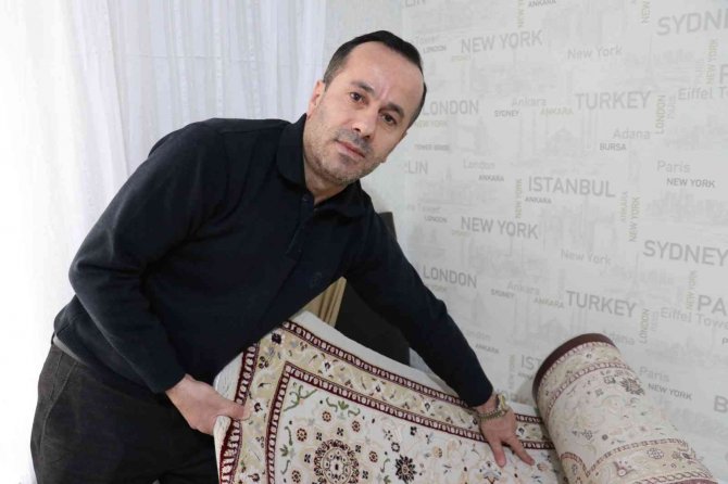 Üzerinde Arapça ’Allah’ Yazısı Bulunduğu İddia Edilen Halıyı Üreten Firmaya Tepki