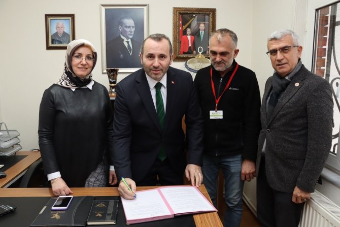 Yalova Belediyesinde 5 Litre Atık Yağ Getirene 1 Litre Ayçiçek Yağı Hediye