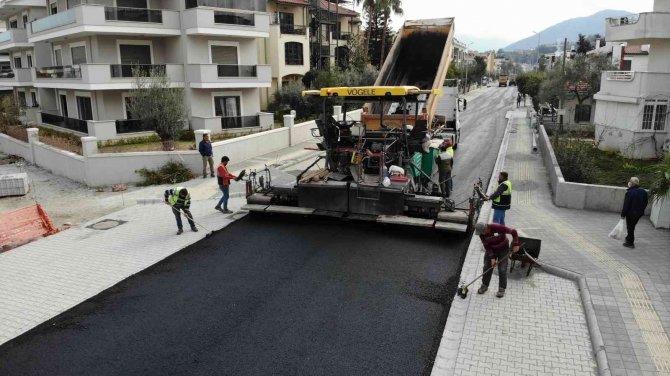 Marmaris Belediyesi Fen İ̇şleri Müdürlüğü Ekipleri Durmak Bilmedi