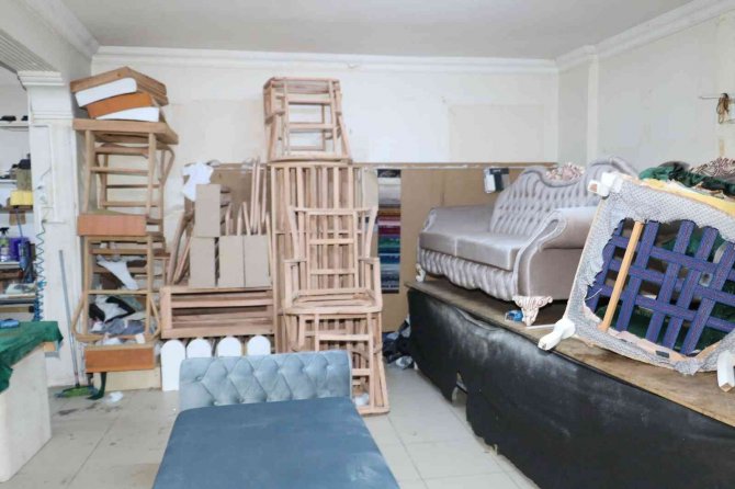 Ceketiyle Geldiği İ̇stanbul’da Yurt Dışına Ürün Satıyor