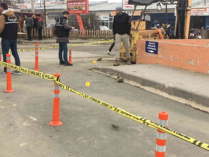 Adliye Önünde Çıkan Tartışma Kanlı Bitti :1 Yaralı