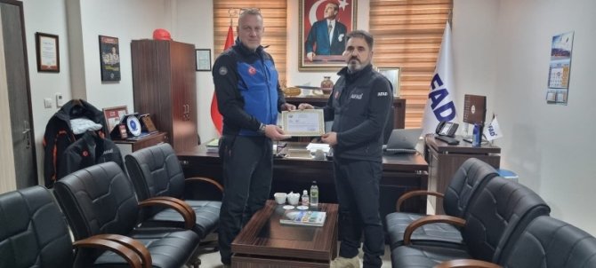 Afad Personellerine Vali Dr. Kızılkay ’Teşekkür Belgesi’ Gönderdi