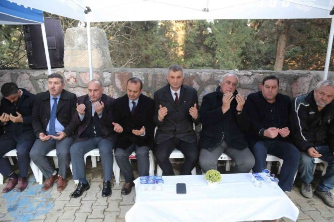 Bjk Kulübü 6. Başkanı Ahmet Fetgeri Aşen Yıldönümünde Unutulmadı