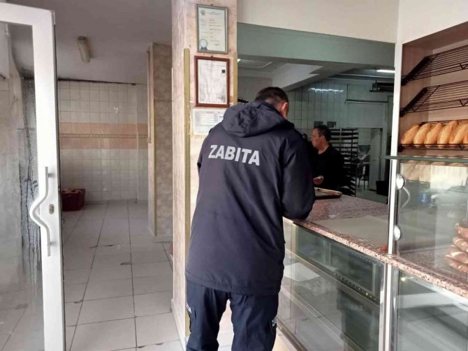 Bilecik’te Zabıtadan 5 Tl’ye Ekmek Satan Fırınlara Tutanak