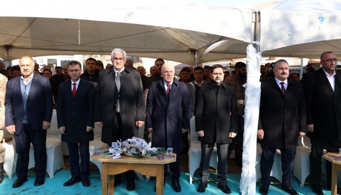 Büyükşehir Olur’daki Yatırımlarını Hizmete Açtı