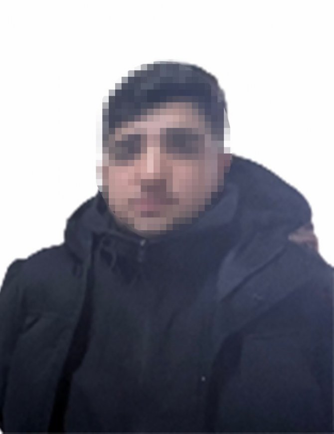 Bahçelievler’de Hırsızlık İçin Keşif Yapan 3 Şahıs Kamerada