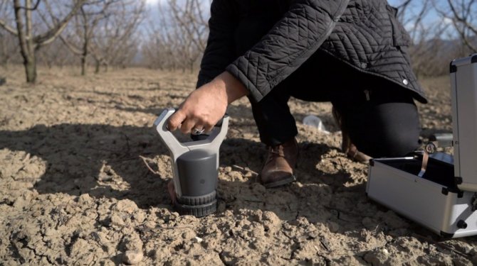 Toprakkaleli Çiftçilere, Dijital Toprak Analiz Cihazı Hizmeti