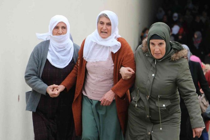 Hacire Akar’ın Oğlu Dedesinin Yanına Defnedildi