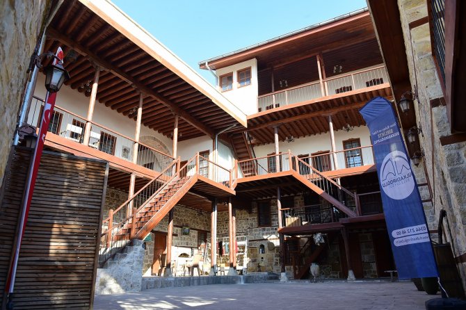 Dulkadiroğlu’nda Tarihi Konaklar Turizme Kazandırıldı