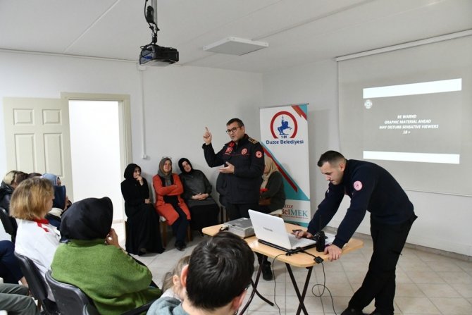 Kursiyerlere Yangın Eğitimi