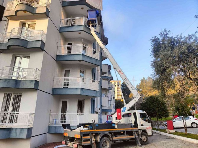 Elektrikli Sobadan Çıkan Yangında Bir Ev Küle Döndü