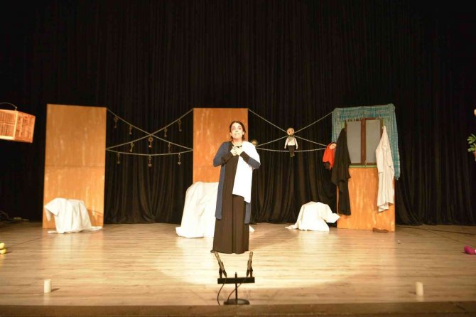 ‘Filistin Hakkında Konuşmalıyız’ Balıkesir’de Sahnelendi