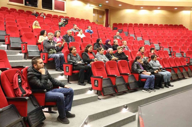 Hem Meslekleri, Hem İşleri Olacak